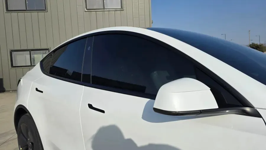 Tesla Model Yのカーフィルム施工事例｜費用目安・仕上がり 施工写真 1-2