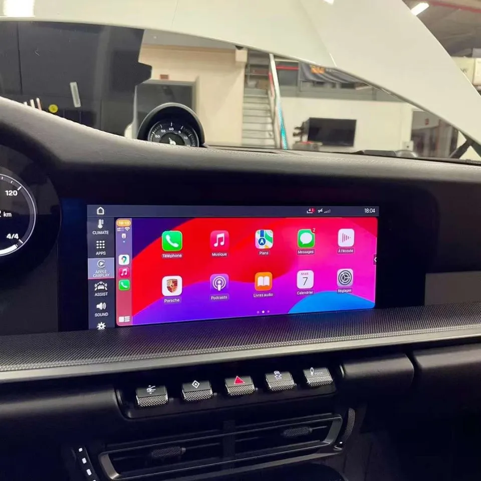 Porsche CayenneのAndroid Auto・CarPlay取付事例 施工写真 1-2