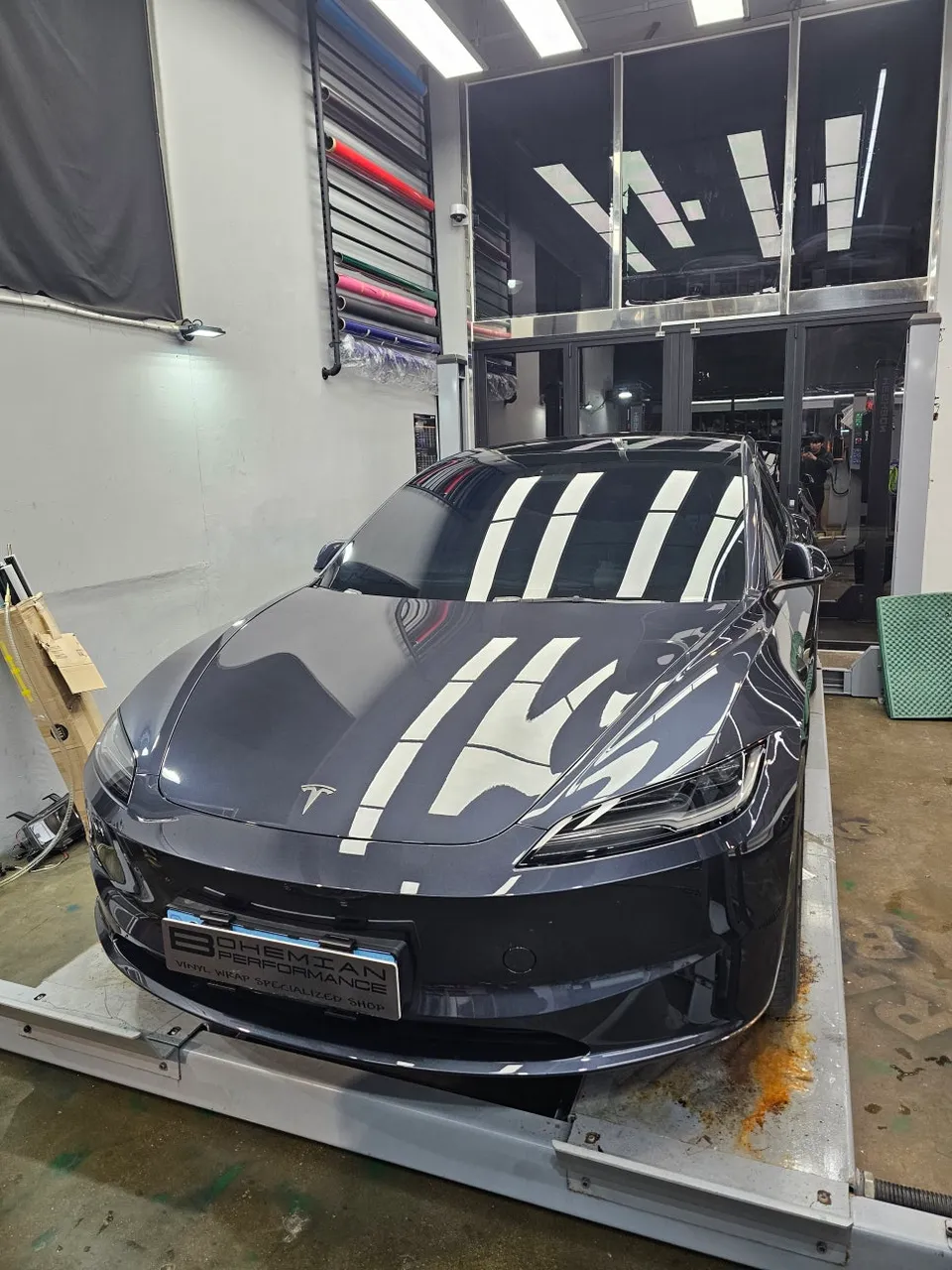 Tesla Model 3のカーフィルム施工事例｜費用目安・仕上がり 施工写真 1-1