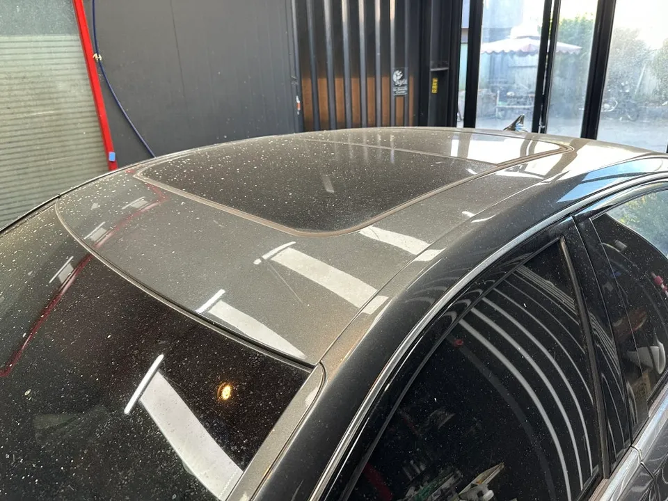 Cadillac CTSのガラスコーティング事例 施工写真 4-1