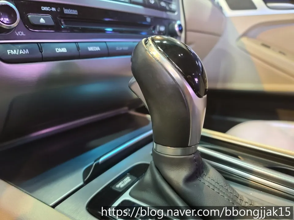 Hyundai Genesis DH steering wheel - Hyundai Genesis DH Steering Wheel Installation Review — Cost photo 4