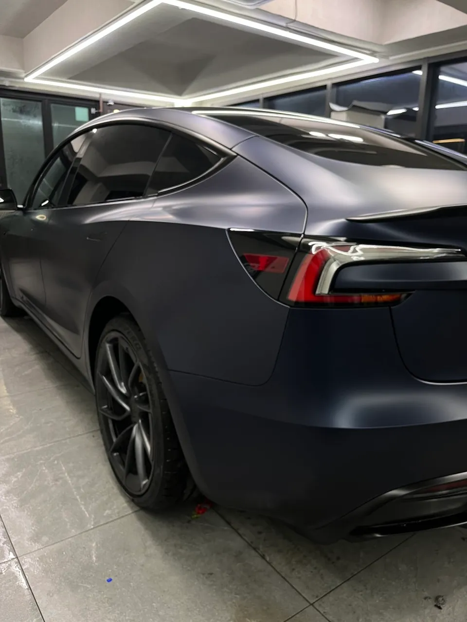 TeslaのPPF施工事例 施工写真 4-1