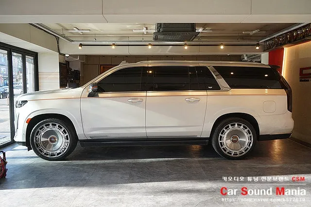 Cadillac Escalade car audio - Cadillac Escalade Car Audio Upgrade Review: High-End Sound photo 4