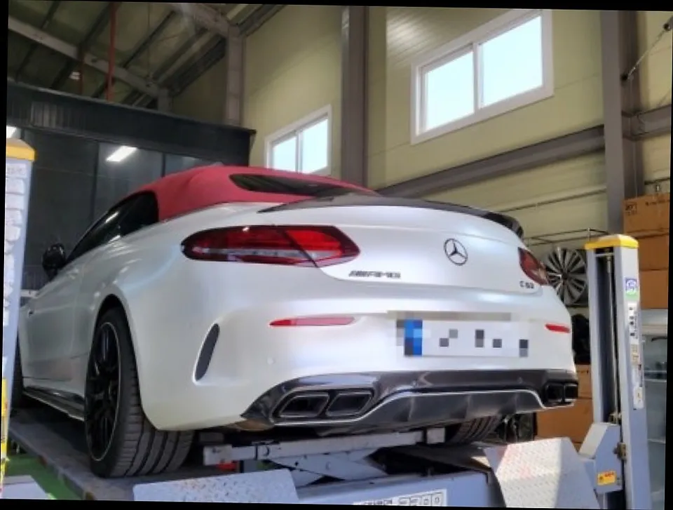 Mercedes-Benz C63 AMG W205 wheel repair - Mercedes-Benz C63 AMG W205 Wheel Refinishing Review — Hypersilver Restoration photo 4