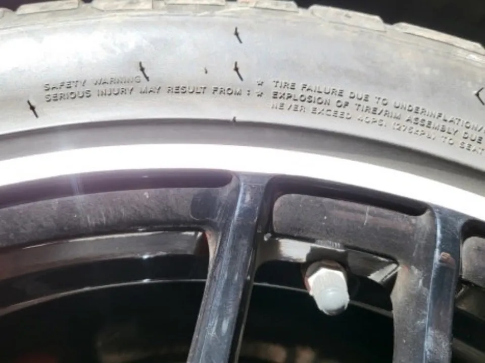 Mercedes-Benz C63 AMG W205 wheel repair - Mercedes-Benz C63 AMG W205 Wheel Refinishing Review — Hypersilver Restoration photo 6