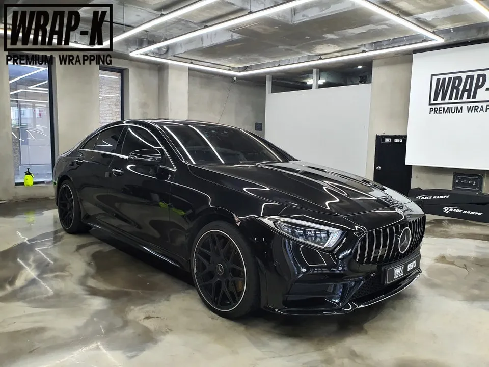 Mercedes-Benz CLS 450 vinyl wrap - Mercedes-Benz CLS 450 Vinyl Wrap Review: Chrome Delete Transforma photo 3