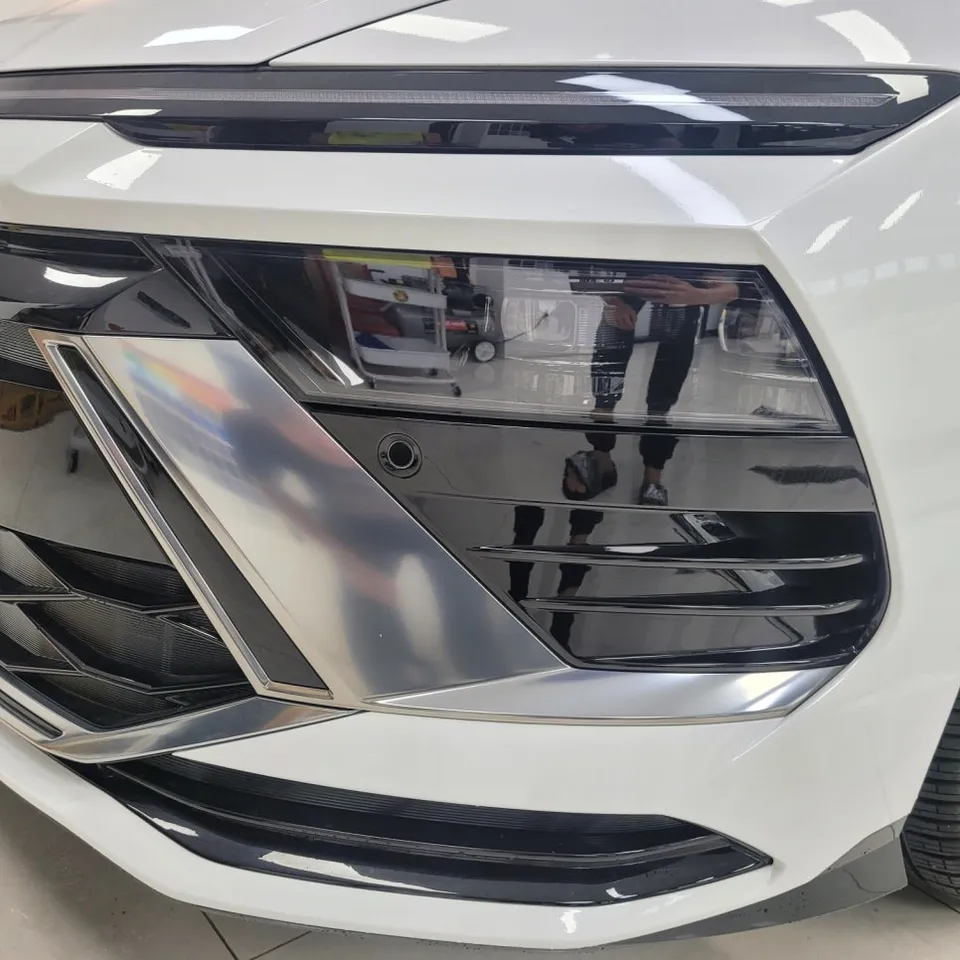 Hyundai Sonata DN8のカーラッピング事例:クローム除去で洗練された印象に 施工写真 2-1