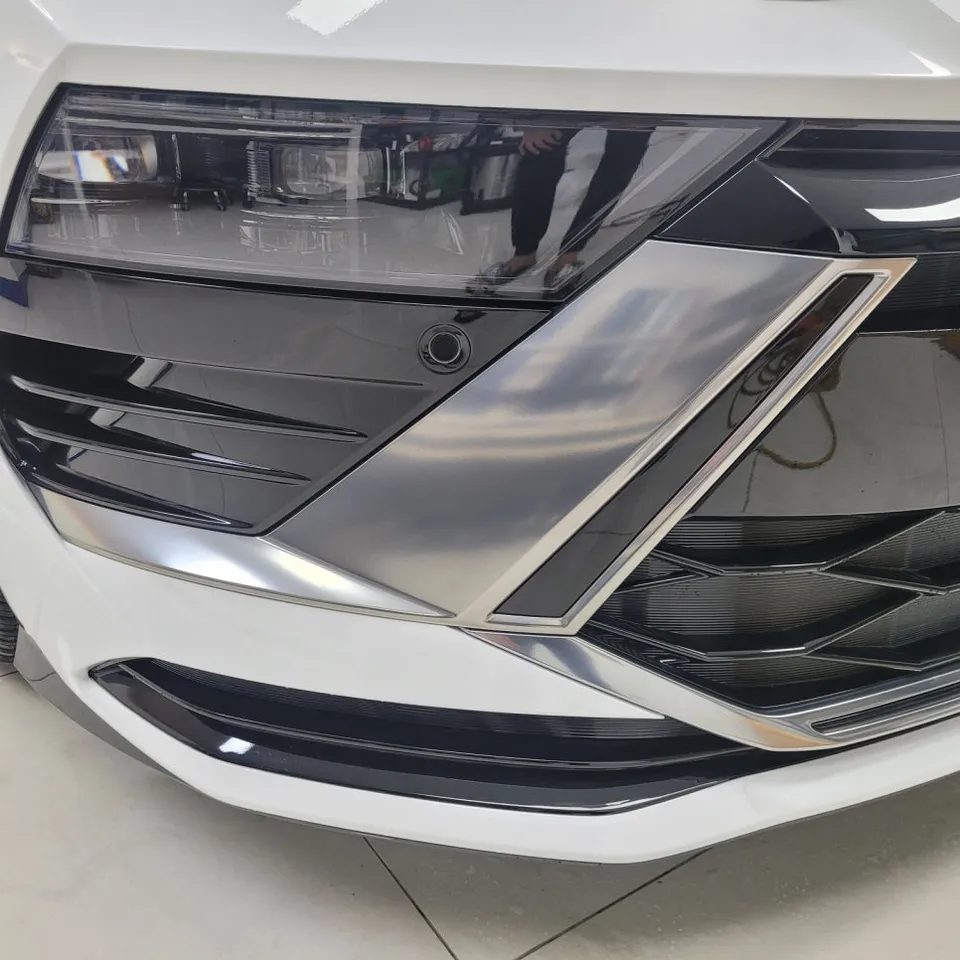 Hyundai Sonata DN8のカーラッピング事例:クローム除去で洗練された印象に 施工写真 4-1