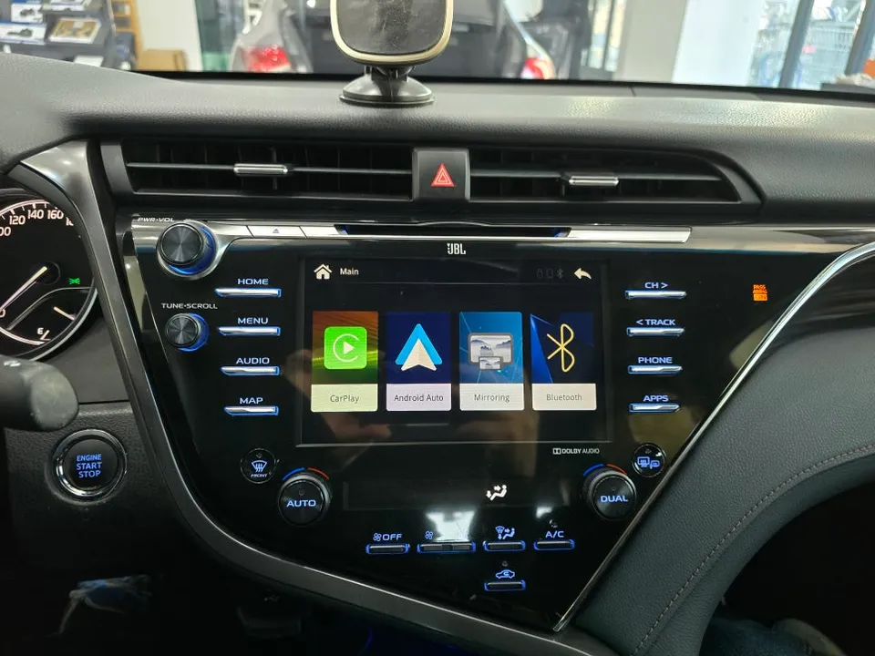 Toyota CamryのAndroid Auto・CarPlay取付事例 施工写真 4