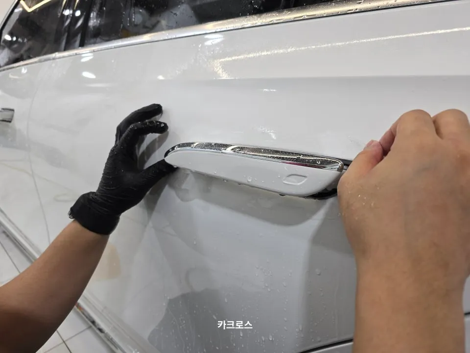 Mercedes-Benz Eクラス W214 PPF施工事例｜費用目安・仕上がり 施工写真 2-3