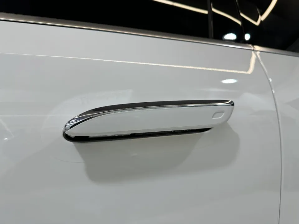 Mercedes-Benz Eクラス W214 PPF施工事例｜費用目安・仕上がり 施工写真 3-3