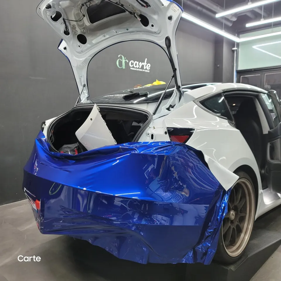Tesla Model 3のカーラッピング事例｜費用目安・仕上がり 施工写真 3-2