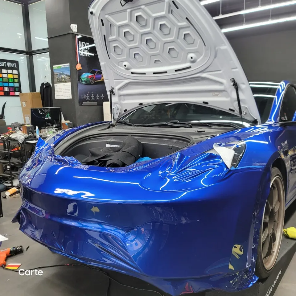 Tesla Model 3のカーラッピング事例｜費用目安・仕上がり 施工写真 2-3