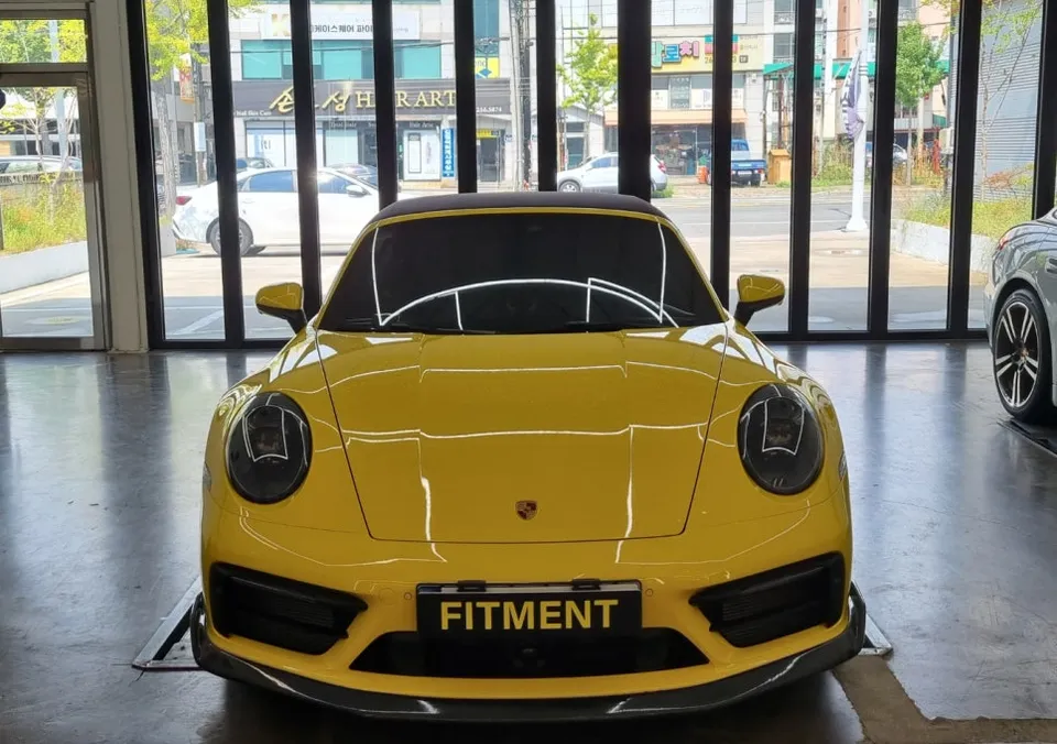 Porsche 911 992 body kit installation result