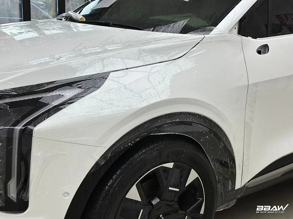 Kia Sportage NQ5のPPF施工事例｜費用目安と仕上がり 施工写真 1-2