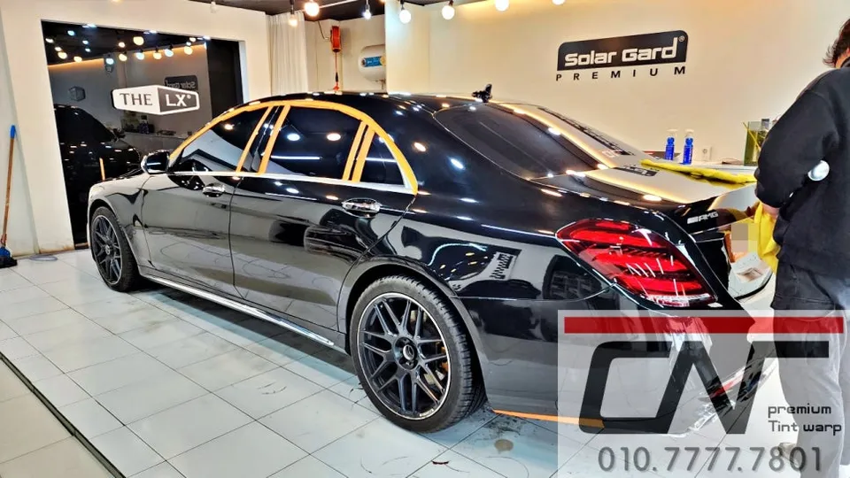 Mercedes-Benz S-Class W222のガラスコーティング事例|費用目安・仕上がり 施工写真 2-3