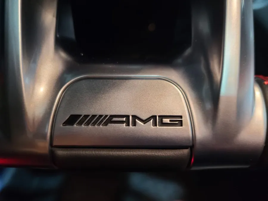 Mercedes-Benz CLA steering wheel - Mercedes-Benz CLA Steering Wheel Customization Review photo 7