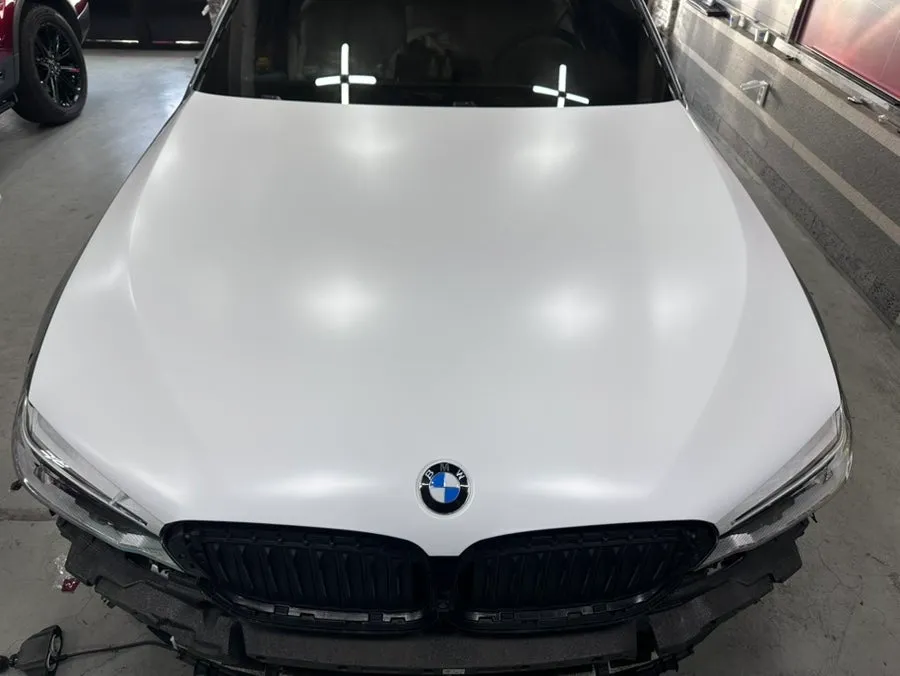 BMW 5 Series G30のカーラッピング事例 施工写真 3