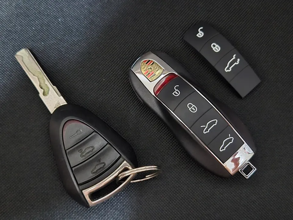 Porsche Cayenne oem options installation result