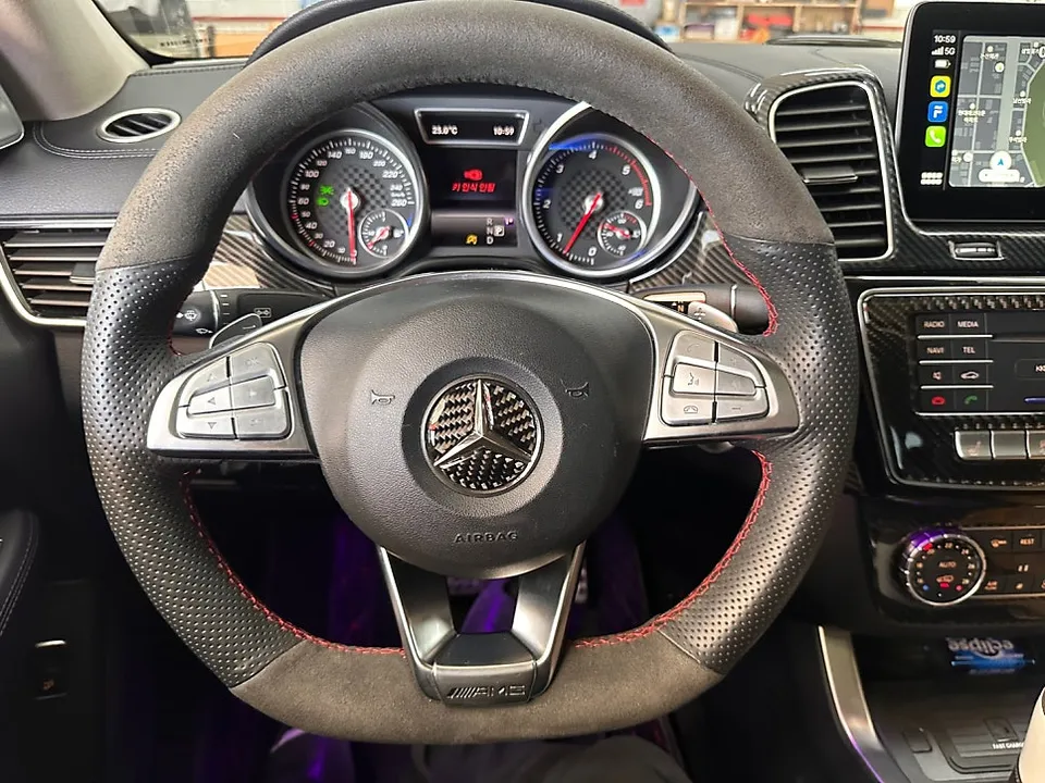 Mercedes-Benz GLE steering wheel - Mercedes-Benz GLE Steering Wheel Customization Review photo 2