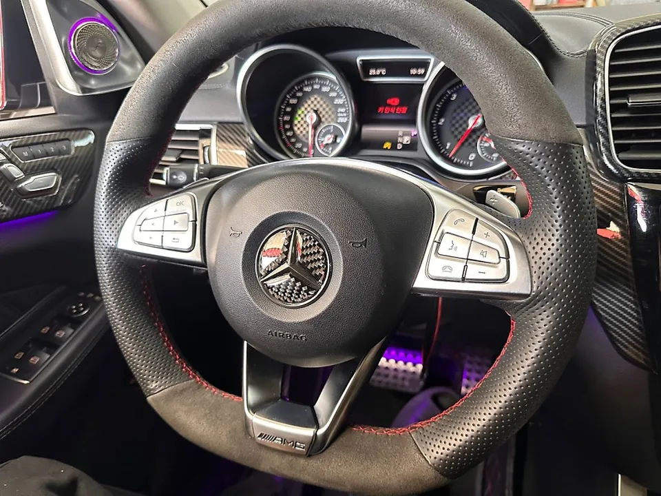 Mercedes-Benz GLE steering wheel - Mercedes-Benz GLE Steering Wheel Customization Review photo 3