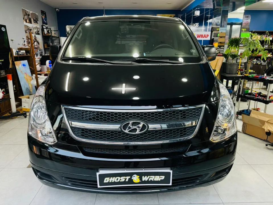 Hyundai Starexのカーラッピング事例｜費用目安・仕上がり 施工写真 1-1
