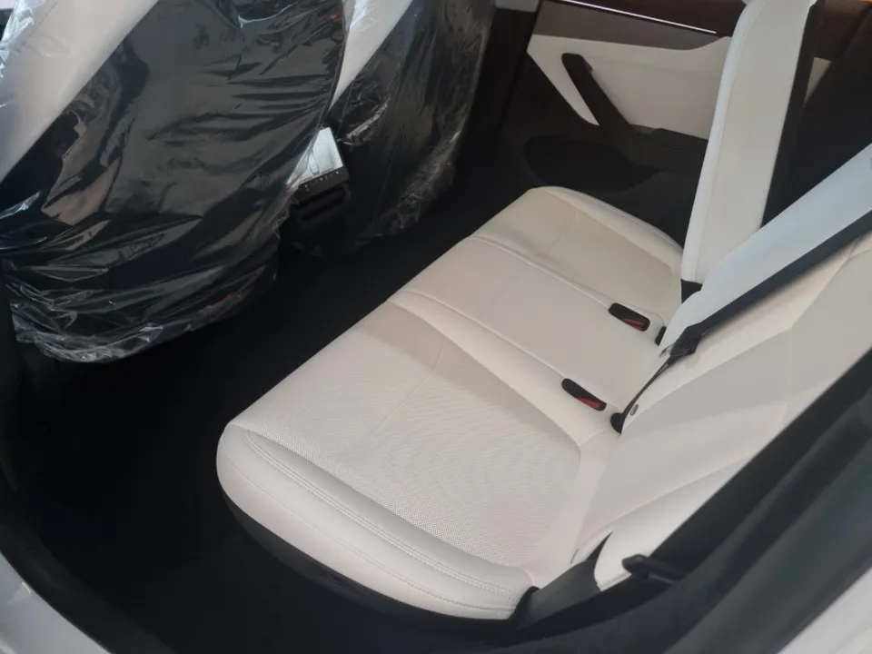 Tesla Model Yのカーフィルム施工事例｜費用目安・仕上がり 施工写真 3-3