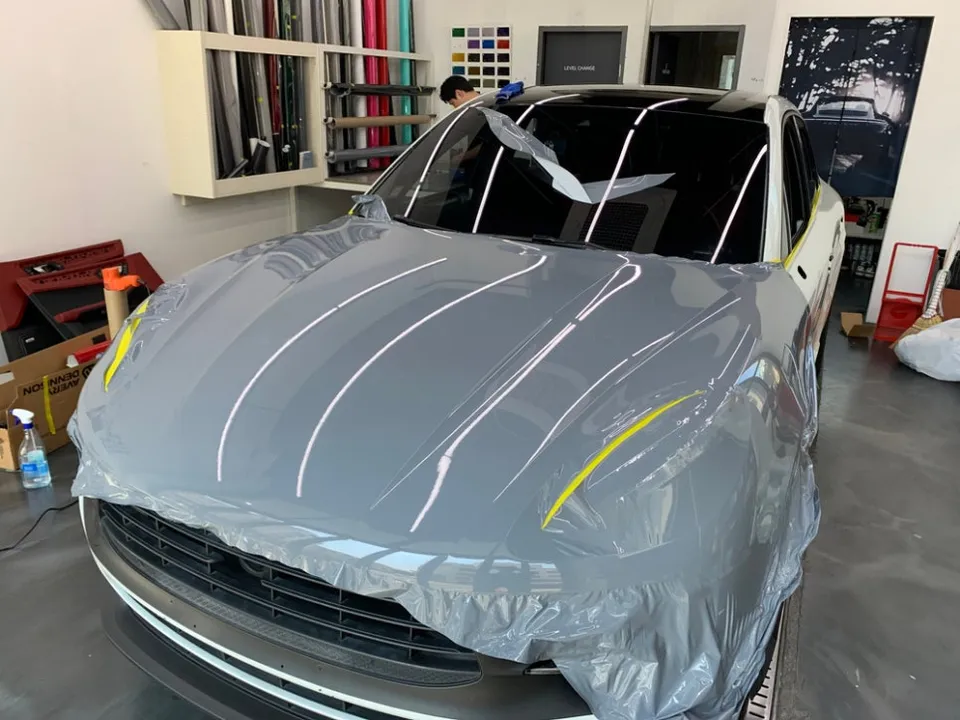 Porsche Macan vinyl wrap - Porsche Macan Vinyl Wrap Review: Cost & Results photo 7