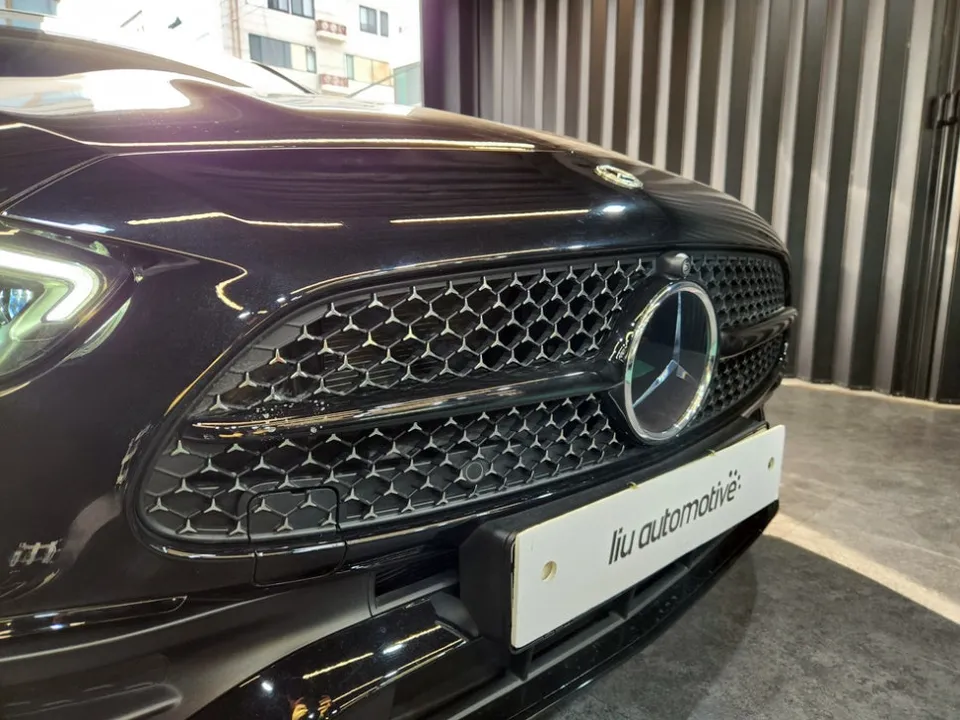 Mercedes-Benz Cクラス PPF施工事例|費用目安・仕上がり 施工写真 1-2