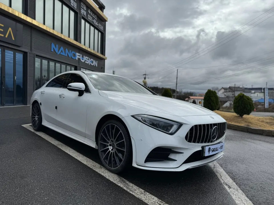 Mercedes-Benz CLS ルーフPPF施工事例|高級感を維持しつつ保護 施工写真 2-1
