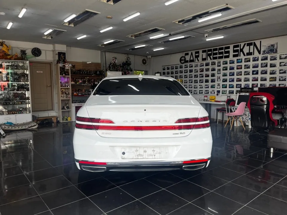 Genesis G90のカーラッピング事例｜3Mホワイトゴールドの高級感 施工写真 3-3