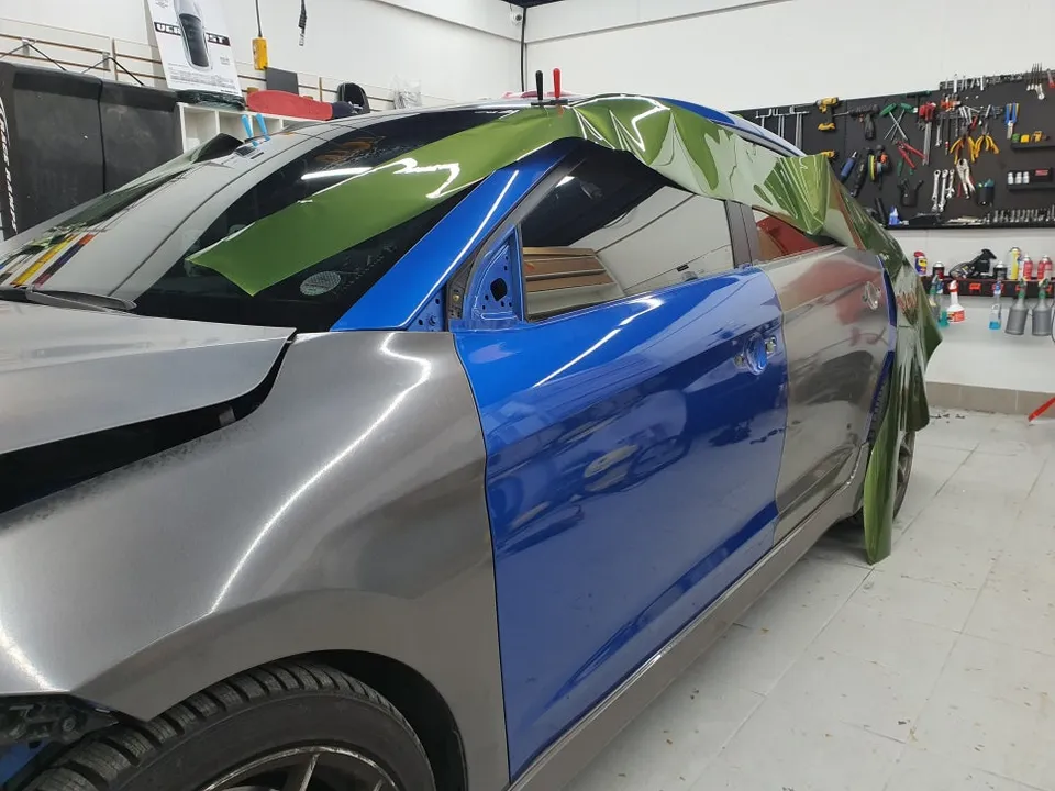 Hyundai Elantraのカーラッピング事例|費用目安・仕上がり 施工写真 3-2