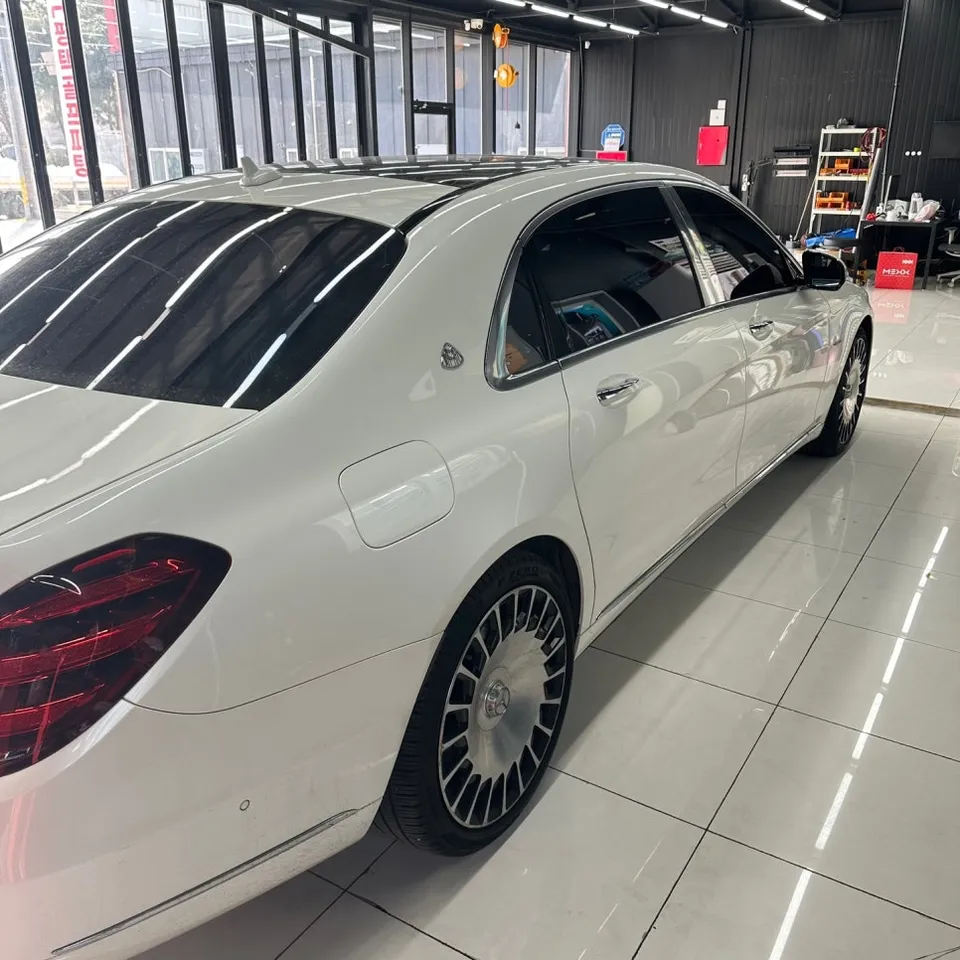 Mercedes-Benz Maybachのカーラッピング事例｜費用目安・仕上がり 施工写真 3-1