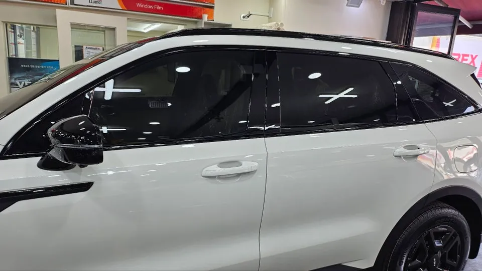 Kia Sorentoのカーフィルム施工事例|費用目安・仕上がり 施工写真 2-2