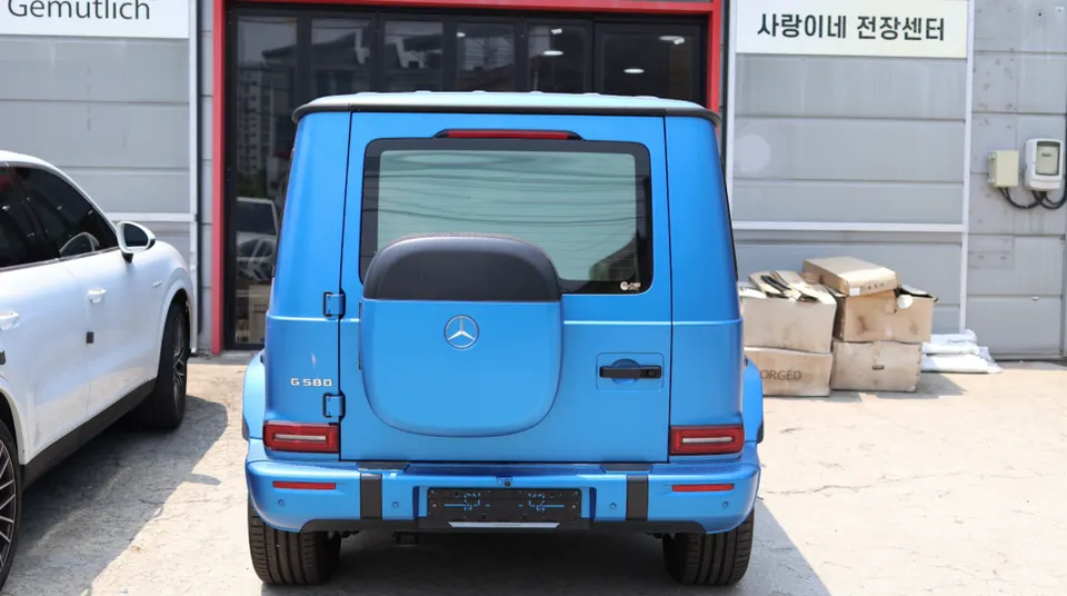 Mercedes-Benz G580 W465 body kit - Mercedes-Benz G580 Body Kit & Aero Parts Review photo 4