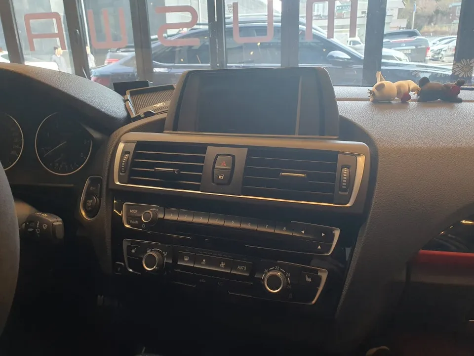 BMW X5のAndroid Auto・CarPlay取付事例 施工写真 1-1