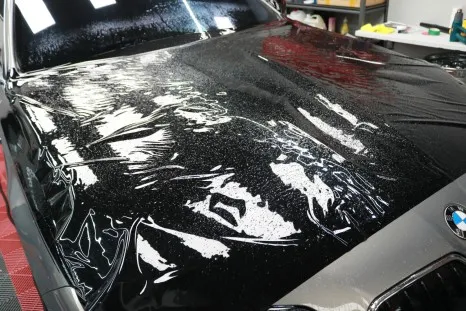 BMW 7 Series vinyl wrap - BMW 740d Two-Tone Vinyl Wrap Review — ₩5-8M Installation photo 6