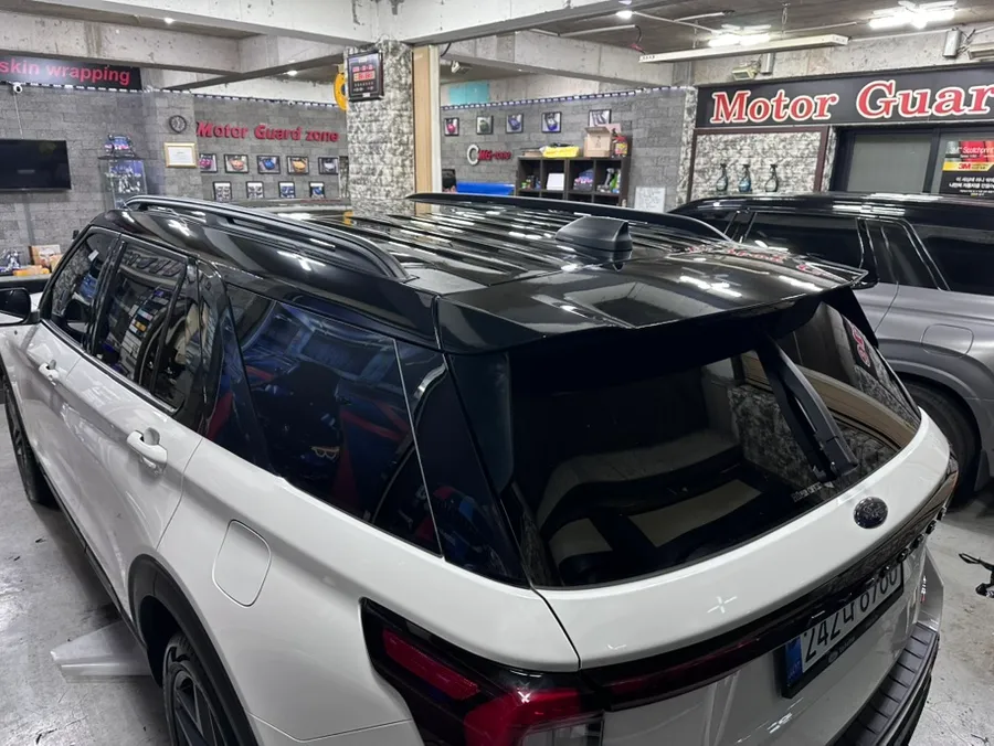 Ford Explorer 6th Gen Vinyl Wrap Review: Sporty Black Two-Tone After