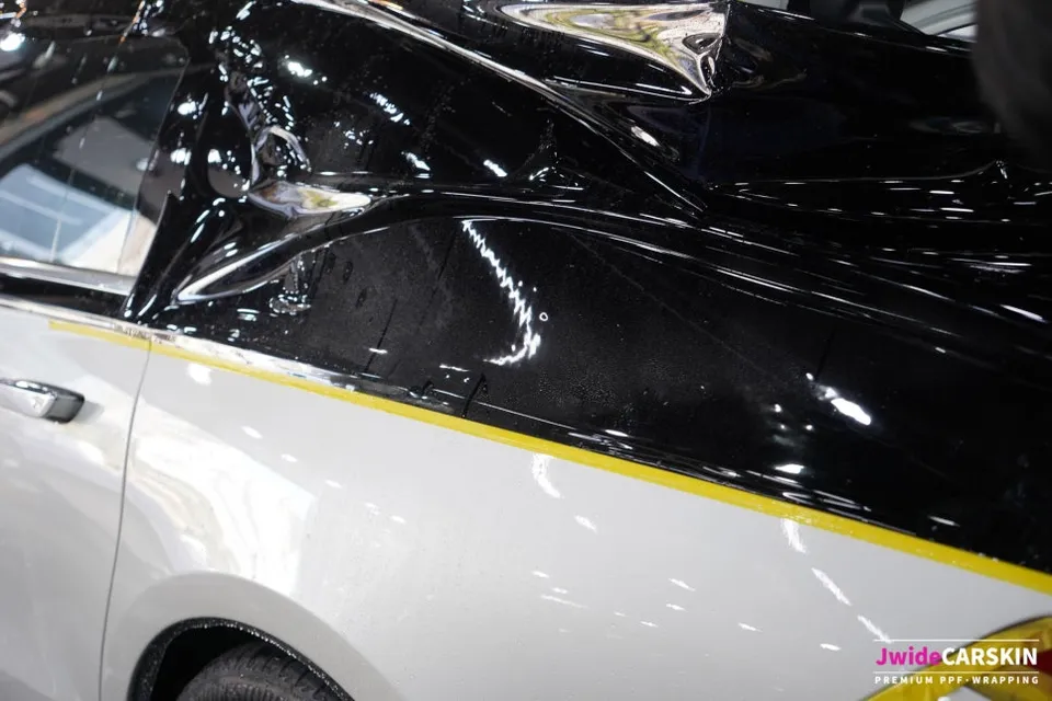 Mercedes-Benz MercedesのPPF施工事例｜費用目安・仕上がり 施工写真 5