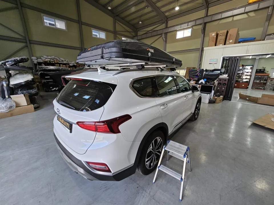 Hyundai Santa Fe TM vinyl wrap - Hyundai Santa Fe TM Vinyl Wrap Review — Cost & Results photo 4