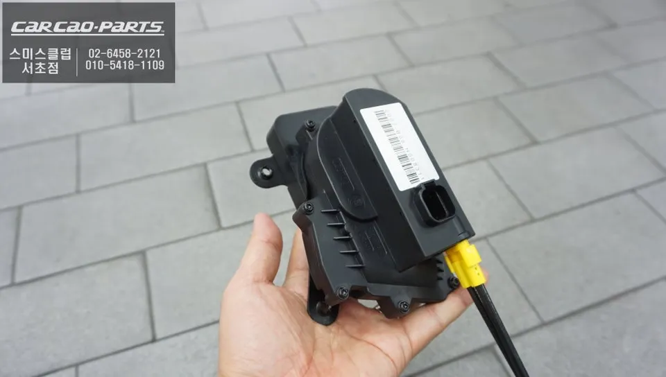 Land Rover Range Rover Sport oem options - Land Rover Range Rover Sport Ghost Door Upgrade Review photo 3