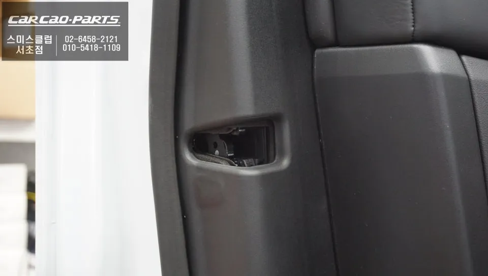 Land Rover Range Rover Sport oem options - Land Rover Range Rover Sport Ghost Door Upgrade Review photo 5