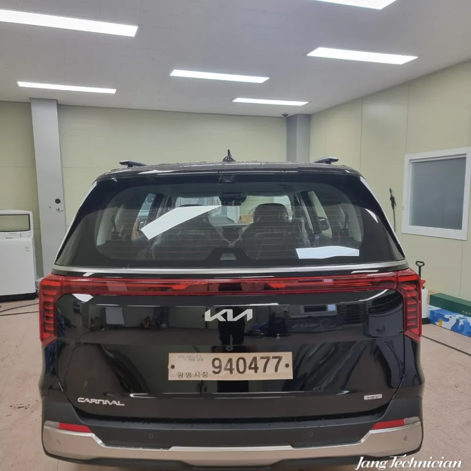 Kia Carnival ppf - Kia Carnival PPF Installation Review: Cost & Results photo 5
