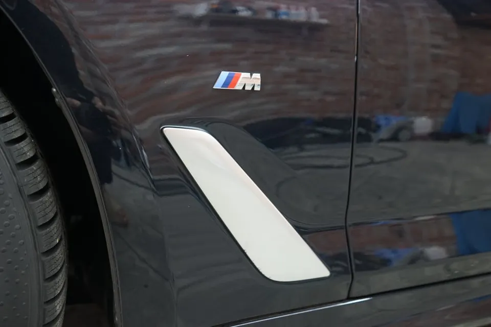 BMW 5 SeriesのPPF施工事例|費用目安と仕上がり 施工写真 3-1