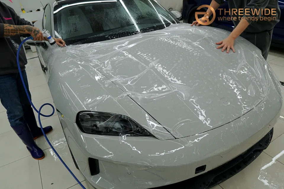 Porsche Taycan PPF施工事例|費用目安と仕上がり 施工写真 2-2