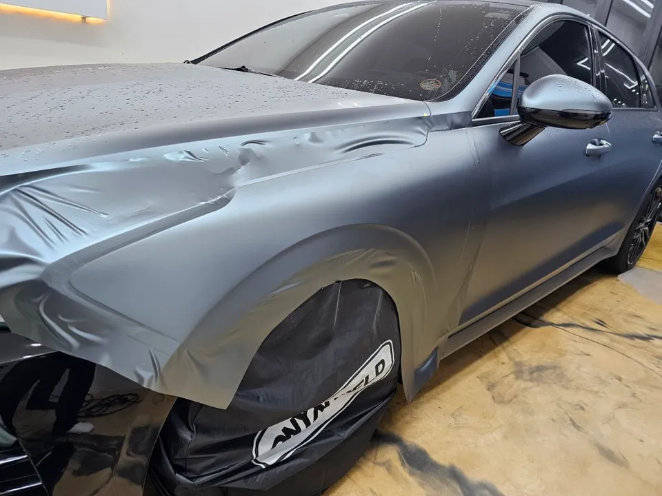 Kia K5のカーラッピング事例｜保険処理と再施工 施工写真 3-2