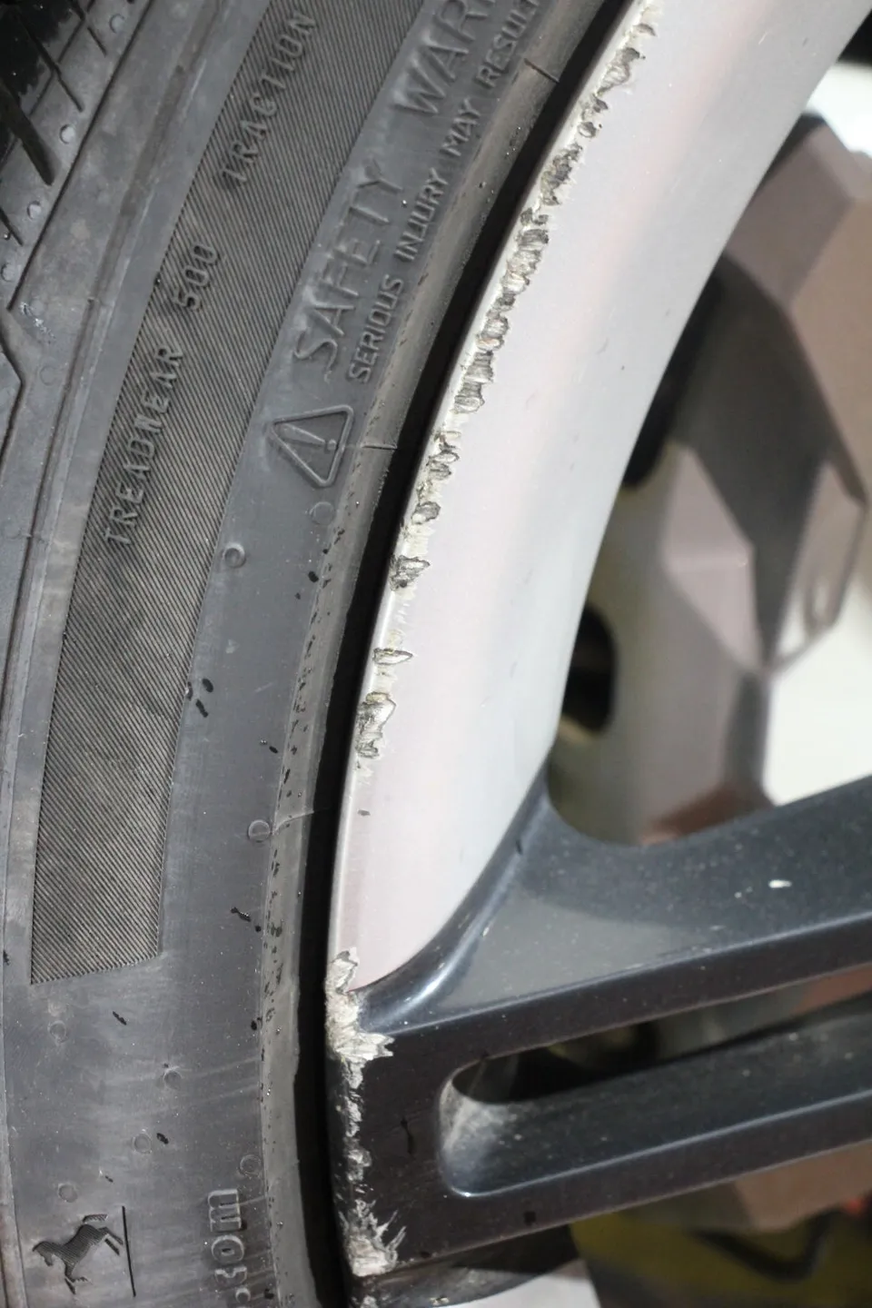 Porsche Taycan wheel repair - Porsche Taycan Wheel Repair & Painting Review photo 4