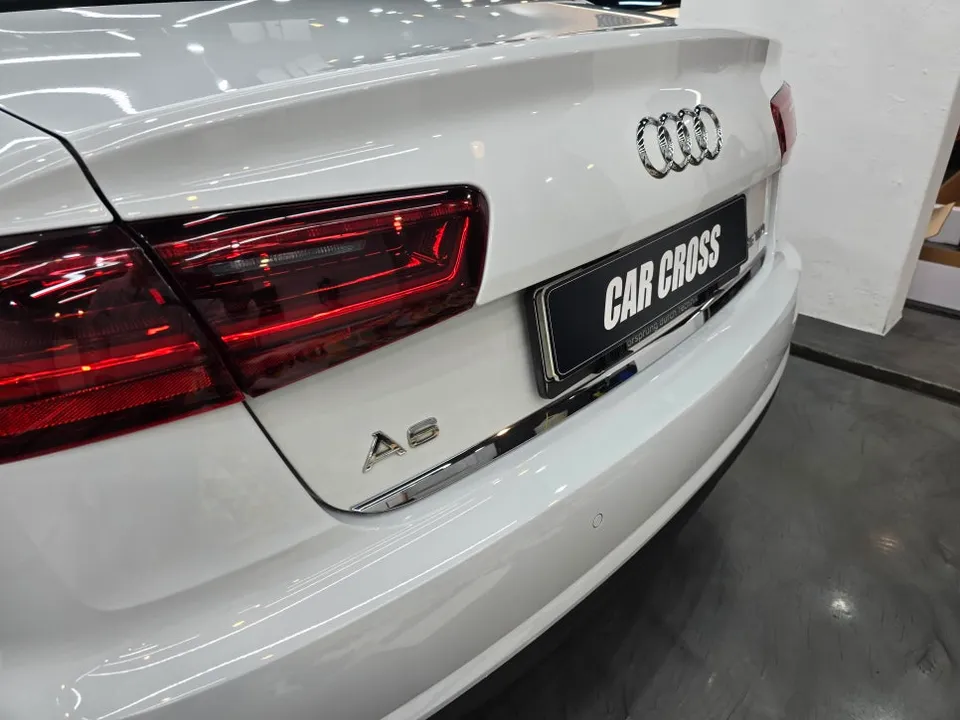 Audi A6のカーラッピング事例｜費用目安・仕上がり 施工写真 3-2