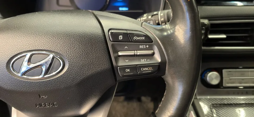 Hyundai Kona oem options - Hyundai Kona OEM Options Installation Review photo 4