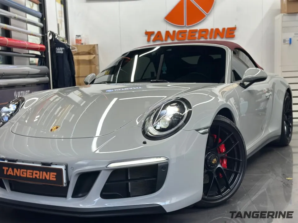 ポルシェ911のカーラッピング事例|PPF上施工の注意点 施工写真 3-1